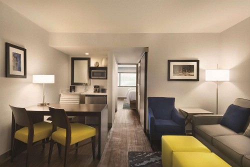 Embassy Suites Indianapolis Downtown - image 44