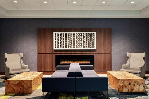 Embassy Suites Indianapolis Downtown - image 7