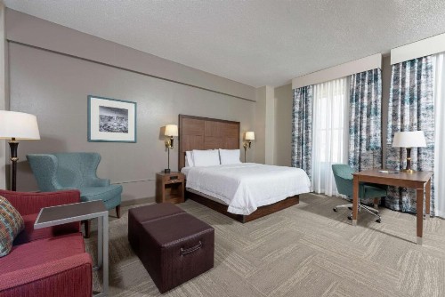 Hampton Inn Indianapolis Downtown Across from Circle Centre - image 48