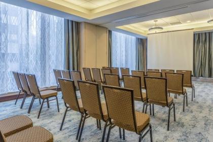 Hilton Garden Inn Indianapolis Downtown - image 9