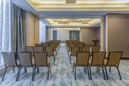 Hilton Garden Inn Indianapolis Downtown - image 10
