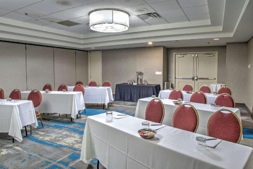 Embassy Suites Indianapolis North - image 15