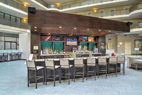 Embassy Suites Indianapolis North - image 9