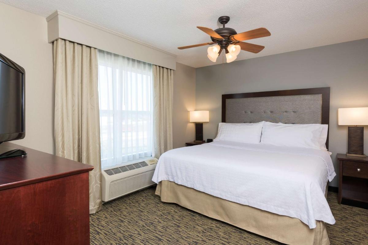 Homewood Suites by Hilton Indianapolis Northwest - image 2