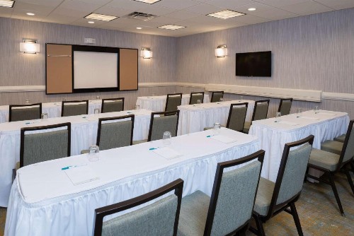 Homewood Suites by Hilton Indianapolis Northwest - image 6