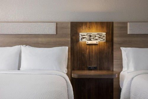 Holiday Inn Express Hotel & Suites Indianapolis W - Airport Area an IHG Hotel - image 18