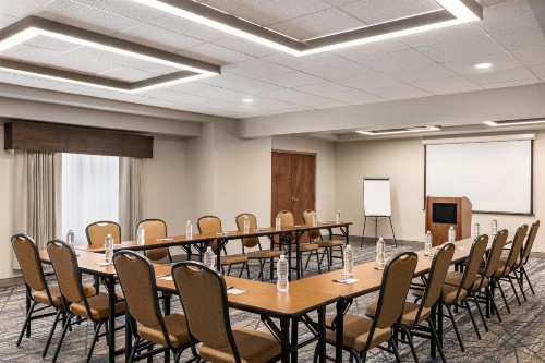 Holiday Inn Express Hotel & Suites Indianapolis W - Airport Area an IHG Hotel - image 31