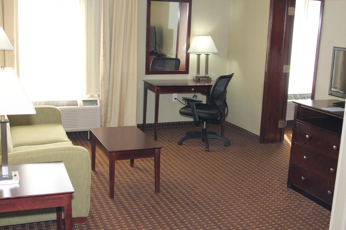 Holiday Inn Express Hotel & Suites Indianapolis W - Airport Area an IHG Hotel - image 6