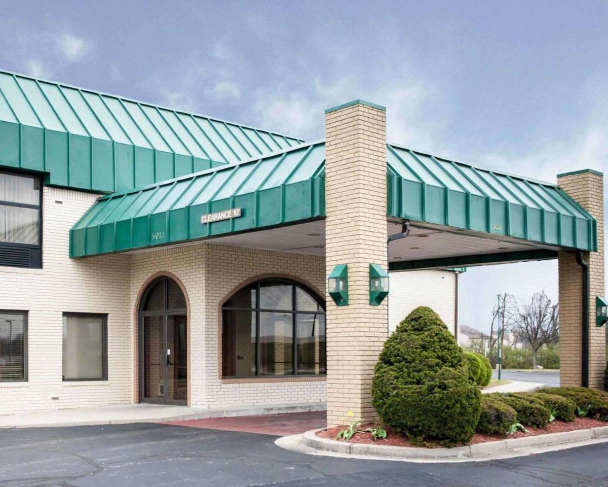 Quality Inn And Suites Indianapolis - main image