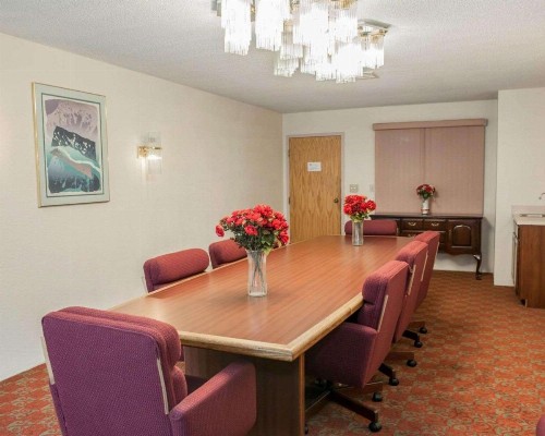 Quality Inn And Suites Indianapolis - image 23
