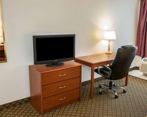 Quality Inn And Suites Indianapolis - image 34