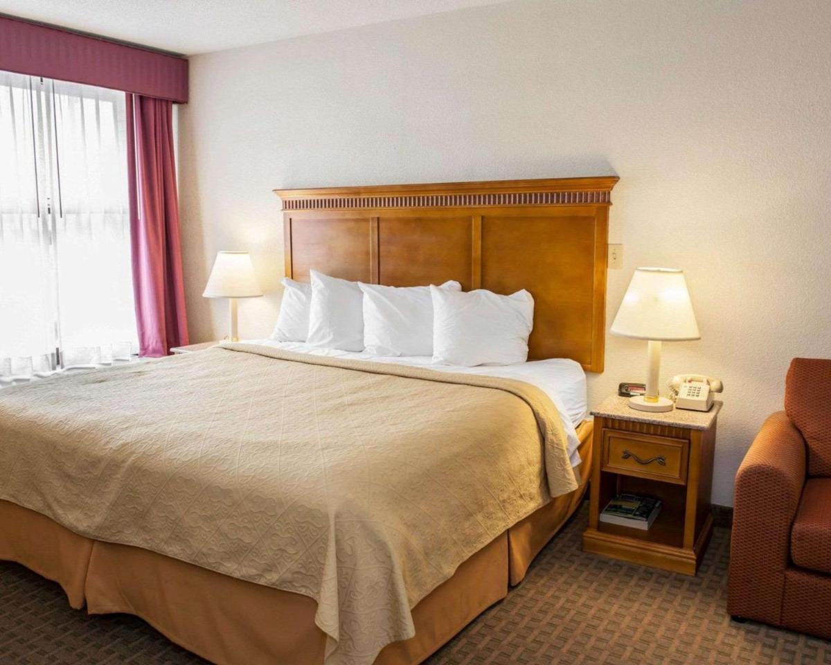 Quality Inn And Suites Indianapolis - image 4