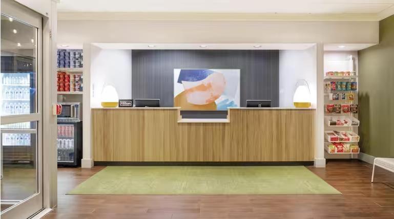 Comfort Suites NE Indianapolis Fishers - image 3