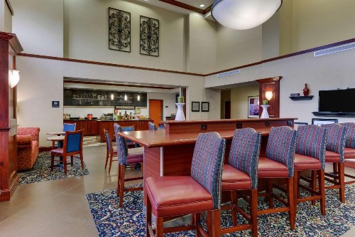 Hampton Inn & Suites Indianapolis-Airport - image 6