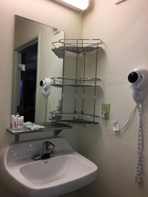 Microtel Inn & Suites by Wyndham Indianapolis Airport - image 13