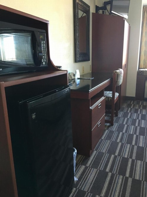 Microtel Inn & Suites by Wyndham Indianapolis Airport - image 18