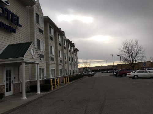 Microtel Inn & Suites by Wyndham Indianapolis Airport - image 22