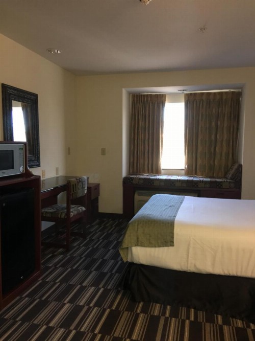 Microtel Inn & Suites by Wyndham Indianapolis Airport - image 27