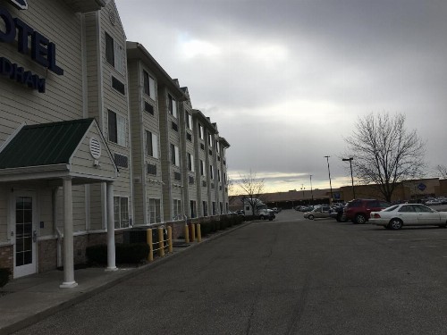 Microtel Inn & Suites by Wyndham Indianapolis Airport - image 30