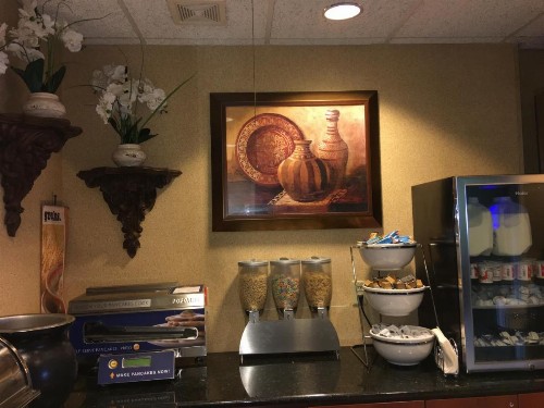 Microtel Inn & Suites by Wyndham Indianapolis Airport - image 32