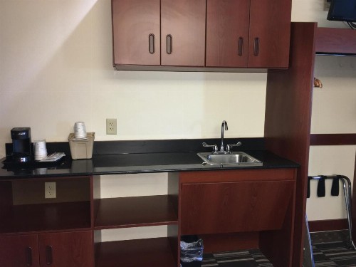 Microtel Inn & Suites by Wyndham Indianapolis Airport - image 38