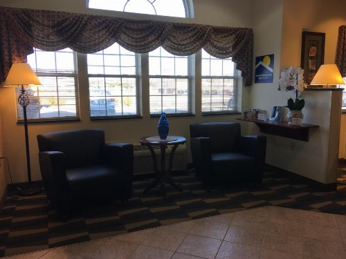 Microtel Inn & Suites by Wyndham Indianapolis Airport - image 9