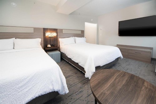 Holiday Inn Express Hotel & Suites Indianapolis - East an IHG Hotel - image 21