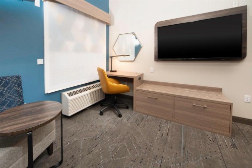 Holiday Inn Express Hotel & Suites Indianapolis - East an IHG Hotel - image 33