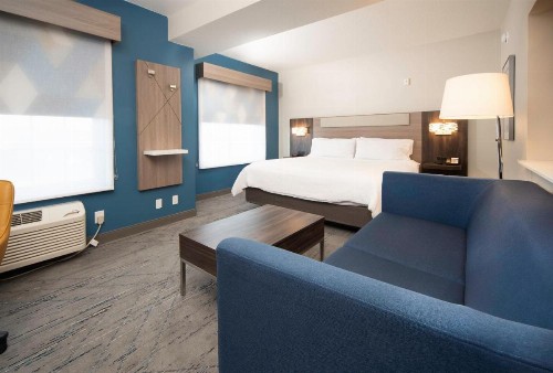 Holiday Inn Express Hotel & Suites Indianapolis - East an IHG Hotel - image 39