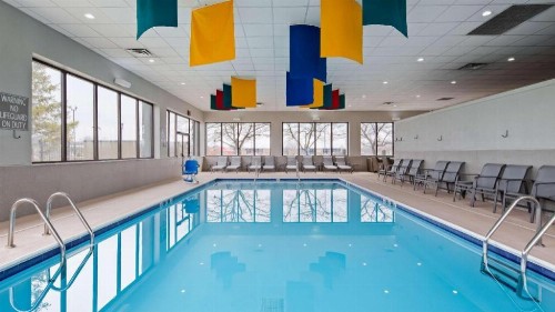 Best Western Plus Indianapolis NW Hotel - image 14