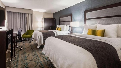 Best Western Plus Indianapolis NW Hotel - image 18