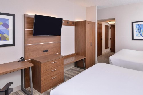 Holiday Inn Express Hotel & Suites Indianapolis Dtn-Conv Ctr Area an IHG Hotel - image 17