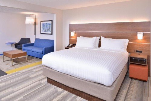 Holiday Inn Express Hotel & Suites Indianapolis Dtn-Conv Ctr Area an IHG Hotel - image 19
