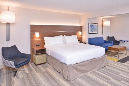 Holiday Inn Express Hotel & Suites Indianapolis Dtn-Conv Ctr Area an IHG Hotel - image 26