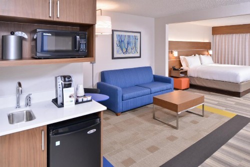 Holiday Inn Express Hotel & Suites Indianapolis Dtn-Conv Ctr Area an IHG Hotel - image 31