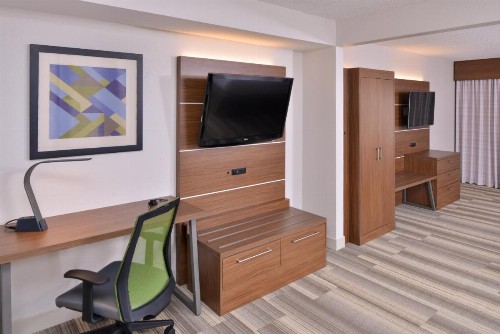 Holiday Inn Express Hotel & Suites Indianapolis Dtn-Conv Ctr Area an IHG Hotel - image 41