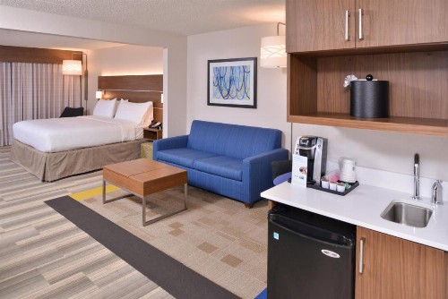 Holiday Inn Express Hotel & Suites Indianapolis Dtn-Conv Ctr Area an IHG Hotel - image 42