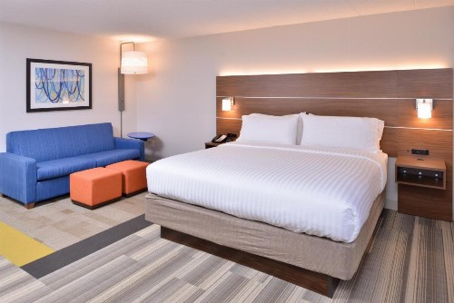 Holiday Inn Express Hotel & Suites Indianapolis Dtn-Conv Ctr Area an IHG Hotel - image 49