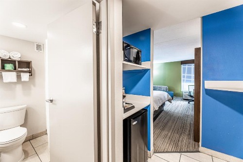 Holiday Inn Express Indianapolis South an IHG Hotel - image 24