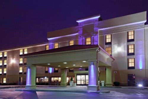 Holiday Inn Express Indianapolis South an IHG Hotel - image 5