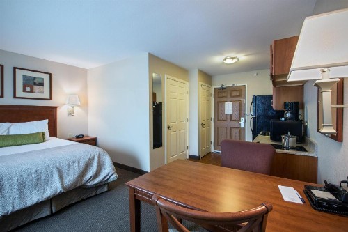 Candlewood Suites Indianapolis Northwest an IHG Hotel - image 11