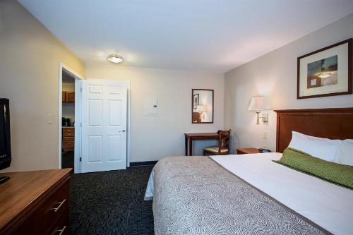 Candlewood Suites Indianapolis Northwest an IHG Hotel - image 13