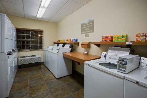 Candlewood Suites Indianapolis Northwest an IHG Hotel - image 21