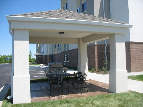 Candlewood Suites Indianapolis Northwest an IHG Hotel - image 3