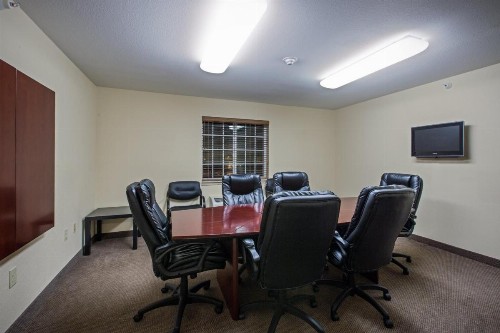 Candlewood Suites Indianapolis Northwest an IHG Hotel - image 5