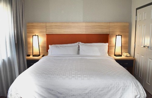 Candlewood Suites Indianapolis Downtown Medical District an IHG Hotel - image 10