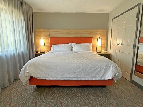 Candlewood Suites Indianapolis Downtown Medical District an IHG Hotel - image 11