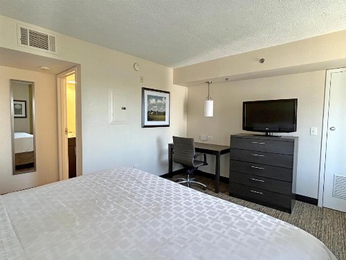 Candlewood Suites Indianapolis Downtown Medical District an IHG Hotel - image 15