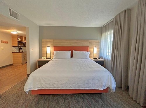 Candlewood Suites Indianapolis Downtown Medical District an IHG Hotel - image 19
