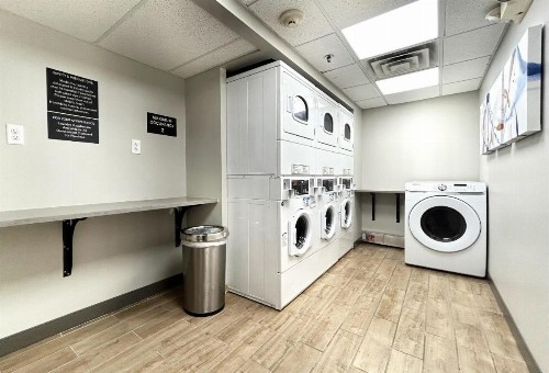 Candlewood Suites Indianapolis Downtown Medical District an IHG Hotel - image 3